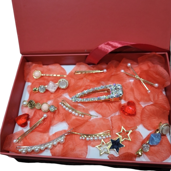 Hair pins - Picture 1 of 2